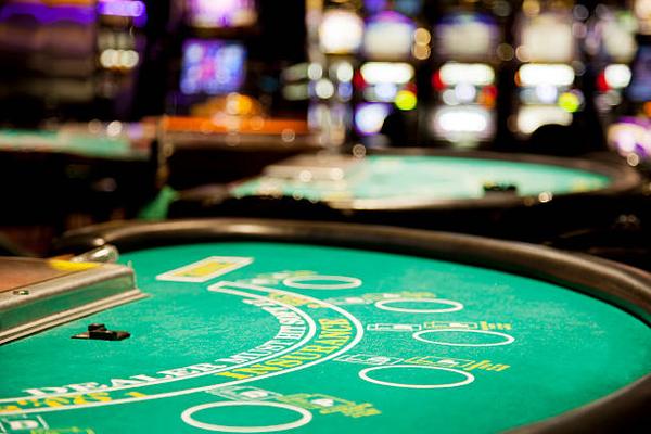 Find Baccarat and Poker Tables with เว็บคาสิโน for Digital Gaming